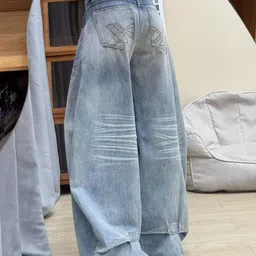 StyleCast Women Mid-Rise Light Fade Jeans image 5