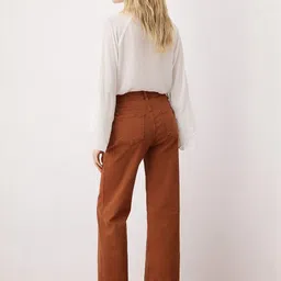 Trendyol Women Regular Fit Mid-Rise Jeans image 2