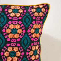 FREEDOM TREE Green & Pink Geometric Square Cushion Covers image 2