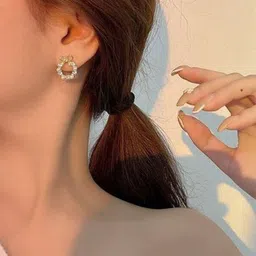 PolluxCraft Korean Gold Plated Artificial Stones And Pearls Studded Circular Shaped Studs image 3