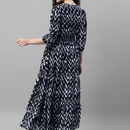 Vastani Enterprise Women Printed Crepe Kurta image 4