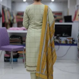 Silakaari Printed Pure Cotton Unstitched Dress Material image 2