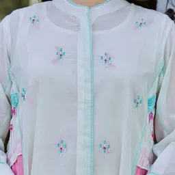 Indo Era Ethnic Motifs Embroidered Layered Thread Work Pure Cotton Kurta With Trousers image 2