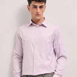 THE BEAR HOUSE Men Tailored Fit Spread Collar Vertical Striped Formal Shirt-picture-32