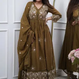 FAST FASHIONS Women Ethnic Motifs Embroidered Panelled Thread Work Kurta with Trousers & With Dupatta-picture-37