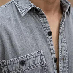 Powerlook Men Solid Spread Collar Cotton Casual Shirt image 5