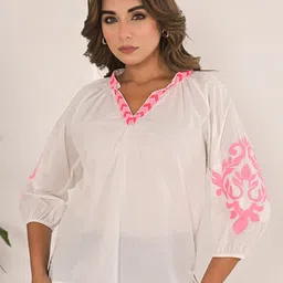 NAVIYATA Women V-Neck Cuffed Sleeves Cotton Top-image-23