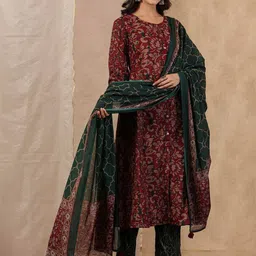KAUTHAMEE Women Ethnic Motifs Printed Regular Kurta with Trousers & With Dupatta image 2