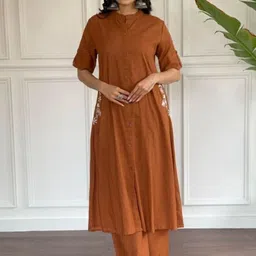 Chandra Fab Women Ethnic Motifs Embroidered Regular Thread Work Kurta with Palazzos image 3