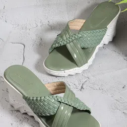 DressBerry Textured Wedge Sandals-picture-44