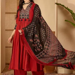 anouk mirage Anouk Women Ethnic Motifs Embroidered Panelled Thread Work Kurta with Trousers & With Dupatta image 5