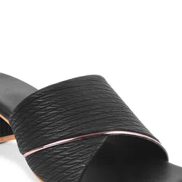 Froh Feet Ethnic Block Sandals image 4