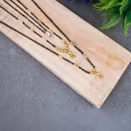 VEMISHTI Gold-Plated Mangalsutra image 3