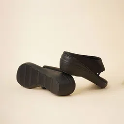 Rubeezz Women Open Toe Flats image 4