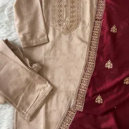 Shree Varahi Export Women Embroidered Regular Thread Work Kurti with Trousers & With Dupatta image 2