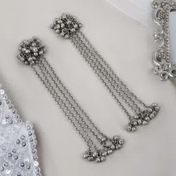 ISLANA Drop Earrings image 3