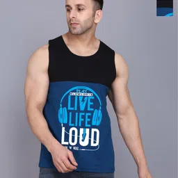 SLOWLORIS Men 2 Colourblocked Pockets Slim Fit T-shirt-image-81