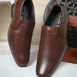 Butello Men Leather Slip-On Shoes image 3