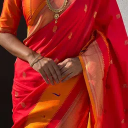 ELITE WEAVES Ethnic Motifs Woven Design Zari Paithani Saree image 4