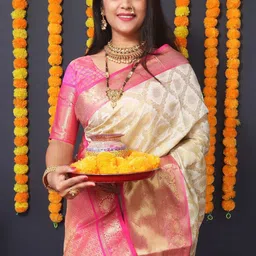 VILLAGIUS Woven Design Zari Banarasi Saree image 3