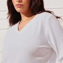 CURVY STREET Top image 4