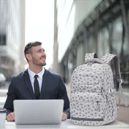 Tinytot Women Geometric Backpack image 5