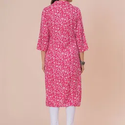 SQKURTI Women Floral Printed Indie Florals Kurta image 5