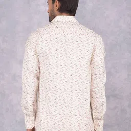 Crimsoune Club Men Smart Spread Collar Abstract Printed Cotton Slim Fit Casual Shirt image 5