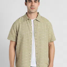 AMERICAN EAGLE OUTFITTERS Men Horizontal Striped Spread Collar Cotton Casual Shirt-image-70
