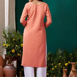 Rujave Women Embroidered Regular Kurta with Trousers image 3