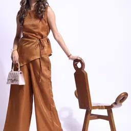 Murcia Round Neck Sleeveless Top With Trousers image 2