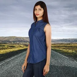 houseofcommon Women Regular Fit Solid Casual Shirt image 3