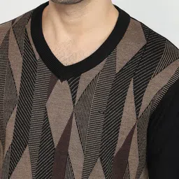 ColorPlus Geometric Self Design V-Neck Pullover image 5