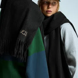 Bershka Unisex Scarf With Frayed Border image 2