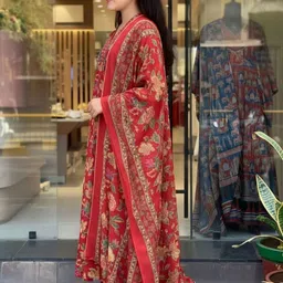 Vetrokart Girls Floral Printed Empire Thread Work Raw Silk Kurta with Palazzos & With Dupatta image 4