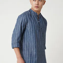 VASTRADO Striped Mandarin Collar Dobby Weave Cotton Short Kurta image 4