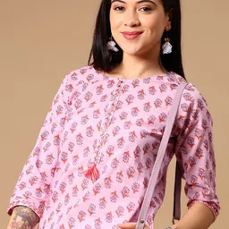 V-Mart Women Floral Printed Round Neck Straight Kurti-image-60