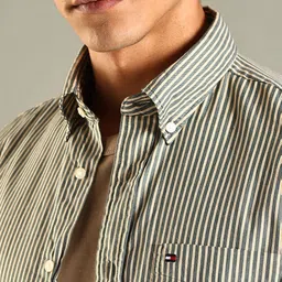 Tommy Hilfiger Button-Down Collar Vertical Stripes Striped Pure Cotton Opaque Shirt image 5