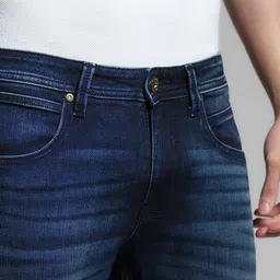 Jack & Jones Men Slim Fit Low-Rise Light Fade Stretchable Jeans image 4