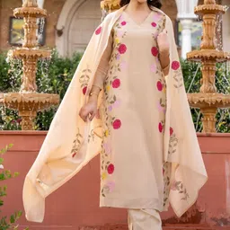 Previah Women Floral Embroidered Regular Thread Work Chanderi Cotton Kurta with Trousers & With Dupatta image 4