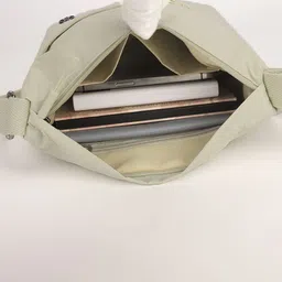 GLOSSY Sling Bag image 3