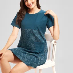AV2 Women Abstract Printed Pure Cotton T-Shirt Nightdress-image-9