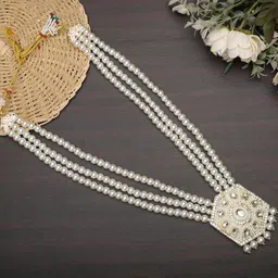 JIYANSHI FASHION Men White Jewellery Set image 5