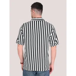 TRAQUILA Men Comfort Multi Stripes Opaque Striped Casual Shirt image 4