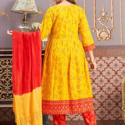 BAESD Girls Floral Printed Pleated Round Neck Anarkali Kurta image 5