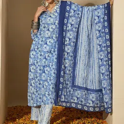 BANDIA Floral Printed V-Neck Pure Cotton Straight Kurta With Trousers & Dupatta-picture-12