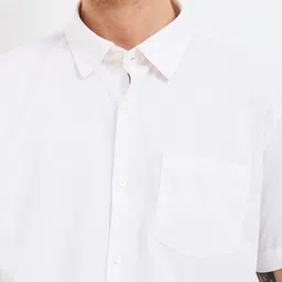 SPYKAR Men Spread Collar Solid Casual Shirt image 5