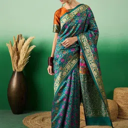 DIVASTRI Floral Woven Design Zari Designer Banarasi Saree-picture-23