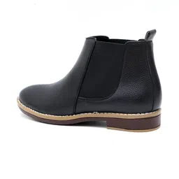 DIFEET Men Solid Slip On Chelsea Boots image 5