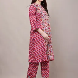 ANUSHKA CREATION Women Floral Printed Regular Pure Cotton Kurta with Trousers image 3